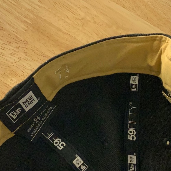 Toronto Raptors Fitted Hat - Picture 4 of 4